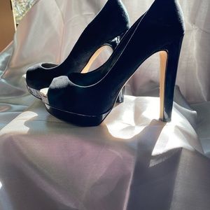 Vince Camuto Black Platform Pumps